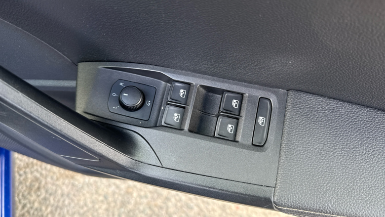 SEAT Ibiza 1.0 TSI 95 Xcellence Lux [EZ] 5dr Petrol Hatchback